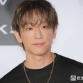 NEWS小山慶一郎、芸能界入りのきっかけは高校受験＆家族の存在「毎日泣きながら高校に通っていまして」“人見知り”な幼少期エピソードも 画像