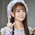 ＝LOVEメンバー、美脚際立つミニワンピホワイトコーデに絶賛の声「絵本から飛び出してきたみたい」「透明感すごい」 画像