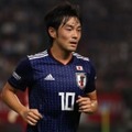 これが日本代表10番！中島翔哉、W杯予選でぶち込んだ「超ミドル」がこれ