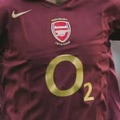 日本のNTTも！「携帯電話スポンサー」のサッカーユニフォーム8選
