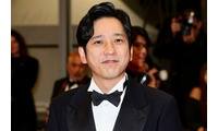 二宮和也、アルマーニタキシード着用「カンヌ」レッドカーペット初登場 画像