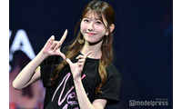 AKB48千葉恵里、圧巻の色白美脚際立つミニスカ姿でランウェイ【オキコレ2025】 画像
