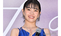 アイナ・ジ・エンド、透けニーハイソックスで美脚大胆披露「かっこよくて美しい」「唯一無二の存在」と反響 画像