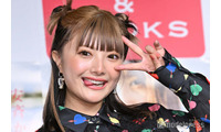 安斉かれん、ミニスカコーデで美脚スラリ「ヒョウ柄が似合う」「可愛すぎる」と反響 画像