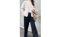 白のふわもこ素材を大人が着るなら……。 きれいな雰囲気をキープした冬らしいジャケットコーデ術【40代の毎日コーデ】 画像