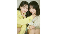 AKB48伊藤百花＆川村結衣、お互いの頬に触れてにっこり！仲良しコンビが魅力を存分に発揮 画像