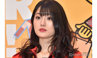 “可愛すぎる新喜劇女優”小寺真理、新喜劇半被からのぞく美脚にファン釘付け「スタイル抜群」「綺麗すぎる」 画像