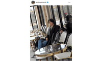 山崎賢人、コートでシックに決めたパリでのオシャレSHOTに反響「激メロ」「めっちゃかっこいい！」 画像