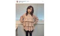 ハイヒール・モモコ、ミニスカ×ニーハイソックス姿公開「完璧な着こなし」とファン絶賛 画像