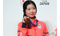 “首傾げポーズ”話題・フィギュア中井亜美選手、五輪初出場も「緊張なく滑れた」3年後の次回大会に向け意気込み「楽しみながらいい結果を出せたら」【TEAM JAPAN 帰国時記者会見】 画像