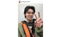 佐野勇斗、インスタフォロワー200万人突破！笑顔のピースSHOTに反響「すごすぎっ」「かっこいー！」 画像