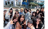 櫻坂46、写真集「櫻撮」“24時間限定”特典ポスター解禁 LA集合写真・プリクラ風ショットも 画像