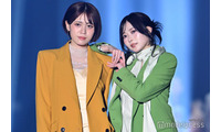 “元ラストアイドル”高嶺のなでしこ・橋本桃呼＆フルコース阿部菜々実がランウェイ競演 カラージャケットのイロチコーデ【IDOL RUNWAY COLLECTION 2026】 画像