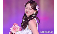 森香澄、お花たっぷりヘアがキュート 甘めワンピコーデに「妖精さんみたい」「可愛すぎる」と絶賛の声【ガルアワ2026SS】 画像