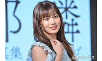 元AKB48メンバー、ミニスカベージュ衣装で美脚披露「春らしくて素敵」「スタイル抜群」の声 画像