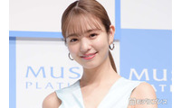 横田真悠、美脚際立つ衣装ショット一挙公開「どの系統も似合うのすごい」「骨格レベチ」と絶賛の声 画像