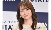 乃木坂46田村真佑、美太もものぞくミニ丈ワンピ姿披露「脚が綺麗すぎてびっくり」「スタイル抜群」と反響 画像