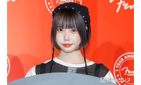 あの、ミニボトム＆ニーハイブーツでスラリ美脚披露「脚が長すぎる」「圧巻のスタイル」と絶賛の声 画像