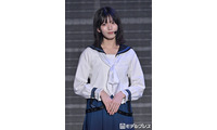 櫻坂46村山美羽、ブラックコーデで色白美脚際立つ「大人の魅力」「似合いすぎです」と反響 画像