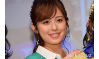 久慈暁子、子ども抱っこした“お家ショット”公開「幸せオーラが溢れてる」「素敵なママの顔」と反響 画像