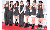 ME:I、7人がシックな衣装で登壇 KEIKOがコラボしたいアーティスト告白【KCON JAPAN 2026／レッドカーペット】 画像