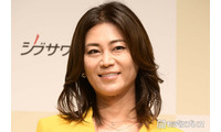 氷川きよし、母親との幼少期ショット公開「お母さんにそっくり」「面影あって可愛い」の声【母の日】 画像