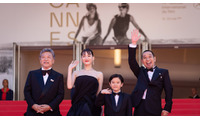 「眼差しの繊細なニュアンスが素晴らしい」綾瀬はるか＆大悟に絶賛集まる『箱の中の羊』カンヌで9分間のスタンディングオベーション 画像