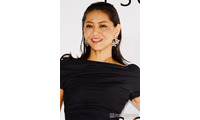 前田典子、夫婦旅行で石垣島へ 抜群スタイル際立つビキニ姿も公開「完璧な美しさ」「脚長い」 画像