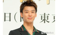 竹内涼真、フラミンゴの生態・求愛行動に興味津々「お嫁さんを探すのに必死な時期なんです」武豊も共感 画像