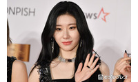 ITZYチェリョン、美脚際立つミニスカ制服姿披露「脚が綺麗」「違和感ゼロ」 画像