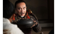 竹中直人が狂演！信長を二度も裏切った悪人・松永久秀と名器「平蜘蛛」をめぐる通説【NHK大河『豊臣兄弟！』20話】 画像