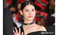 土屋太鳳、娘との2ショット公開「どんどん大きくなって」「映画のワンシーンみたい」と反響 画像