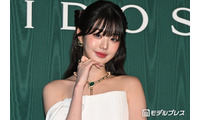 IVEウォニョン、美デコルテ輝くベアトップドレス姿に熱視線「圧巻のスタイル」「陶器のような肌に見惚れる」 画像