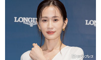 前田敦子、デコルテ見せベアトップドレスに反響「さらに綺麗になってる」「スタイル良すぎ」 画像