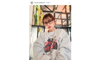 第1子妊娠の元モー娘。新垣里沙、子どもの性別公表 実母との手作りジェンダーリビールケーキで発表 画像