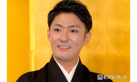 中村芝翫の長男・中村橋之助、妻・能條愛未とのファーストバイト＆腕組み披露宴ショット公開「和も洋も似合う」「美男美女で眼福」の声 画像