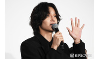 Aぇ! group佐野晶哉、平泉成を「友達」呼びで会場総ツッコミ 渡邉美穂＆＝LOVE野口衣織と“女子会トーク”も【おそ松さん 人類クズ化計画!!!!!?】 画像