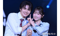 「今日好き」はるねねカップル、手繋ぎ＆ほっぺツンのラブラブランウェイ 「尊い」「にやける」と反響【オキコレ2026】 画像