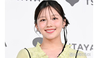 渡邉美穂、美脚際立つ映画「おそ松さん」トト子ちゃん衣装姿が話題「足細すぎます」「画面から出てきたみたい」 画像