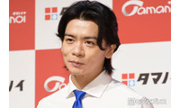 マヂラブ野田クリスタル、＝LOVEのライブ参戦 推しとの2ショット＆メンカラコーデが話題「グッズフル装備最高」「愛が伝わる」 画像
