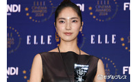 仁村紗和、父親＆愛犬とのプライベートショット公開「雰囲気が似てる」「わんちゃんと同じ表情してて癒される」の声 画像