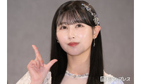 ＝LOVEメンバー、ミニスカライブ衣装姿披露「脚が長くて綺麗」「プリンセスみたい」の声 画像