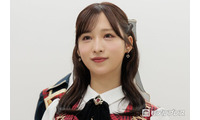 AKB48小栗有以、ぴったりミニT×ダメージジーンズで美スタイル際立つ「ウエスト綺麗すぎ」「脚長い」の声 画像