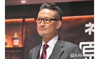 松岡昌宏「若い頃は臆病だった」過去の自分にアドバイス「痛い目にあったことも…」 画像