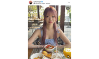 “TikTokで顔バレ”「可愛すぎる」と話題の炊飯器ギャル、結婚発表 前撮りウエディングフォト公開 画像