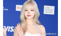 IVEリズ、美肩輝くベアトップドレス姿に絶賛の声「リアルプリンセス」「鎖骨くっきりで綺麗」 画像