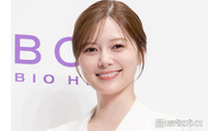 白石麻衣、エッフェル塔バックのパリ街中ショット披露「街並みに映えてる」「美しすぎて絵画みたい」と絶賛の声 画像