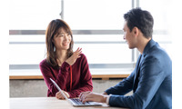 気づけば恋愛圏外？ 男が「育ちが悪そう」とジャッジする40代女性の3大NGワード 画像