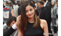 黒木メイサ、黒ショーパンコーデからスラリ美脚「格好良すぎ」「オーラがすごい」の声 画像