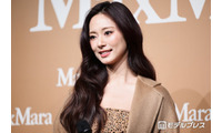 TWICEツウィ、ノースリ姿にファン悶絶「タトゥーシール？」「透き通るような美肌憧れる」 画像